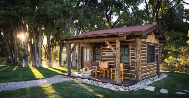 Guest cabin